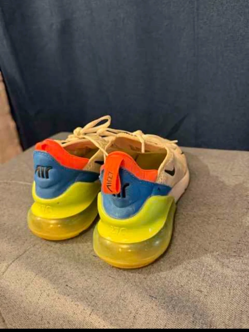 Nike Air Max 270 Sail/Volt/Blue/Orange 7.5 Women’s
